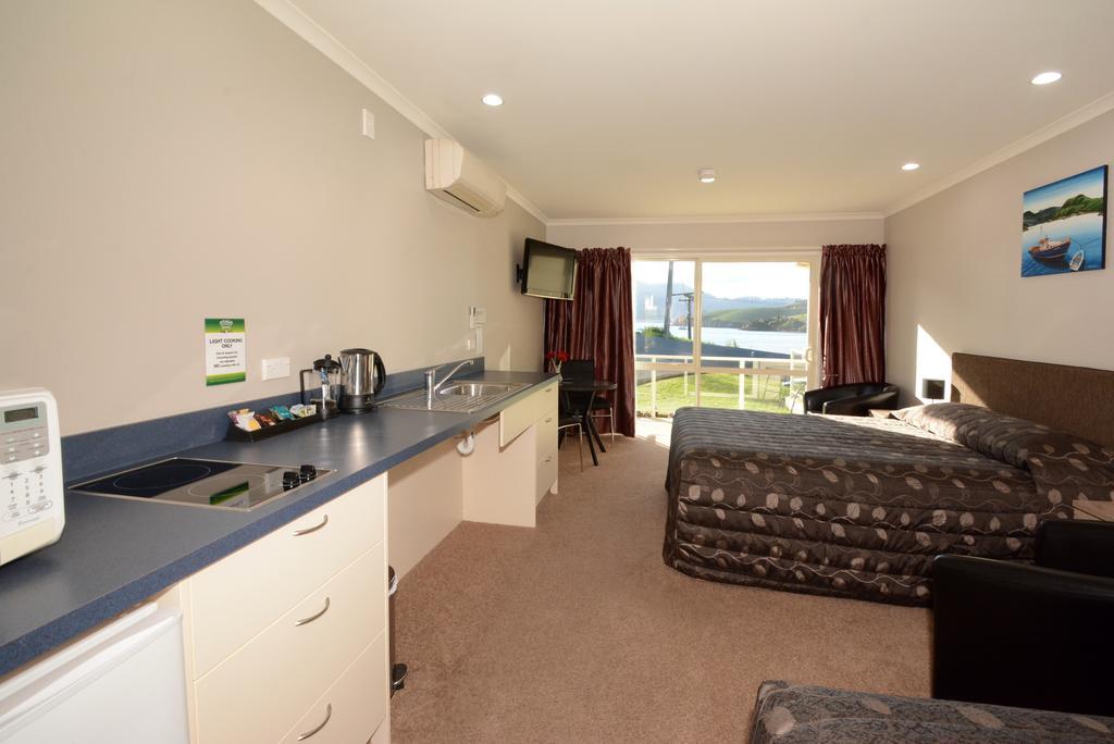 Otago Peninsula Motel Портобелло Экстерьер фото